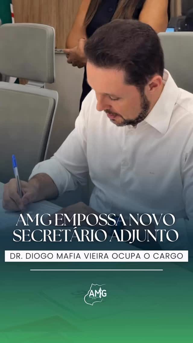 Instagram post from amgoias. This post is in position 14.